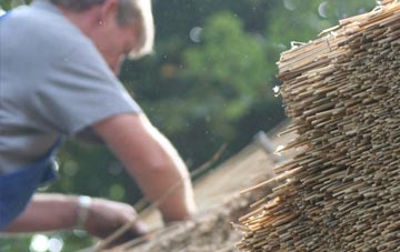 professional Aston Le Walls thatchers